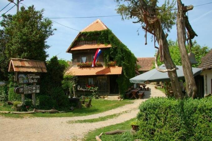 Rural Tourism Family Ravlic Guest House Muzilovcica ภายนอก รูปภาพ