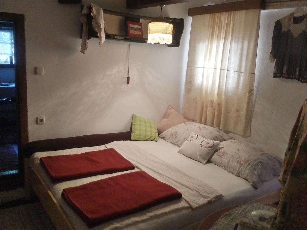 Rural Tourism Family Ravlic Guest House Muzilovcica ภายนอก รูปภาพ